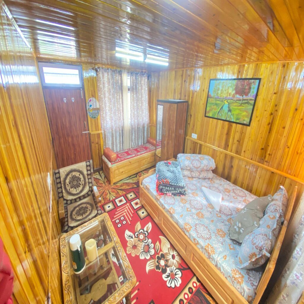 ROOMS in kanchenjunga View Homestay